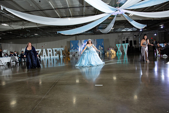 1062-Azaret Quince