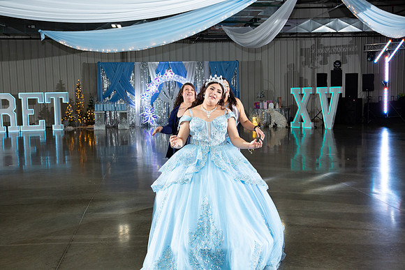 1070-Azaret Quince