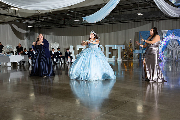 1076-Azaret Quince