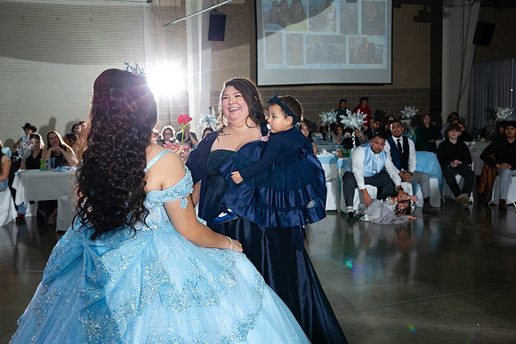 1081-Azaret Quince