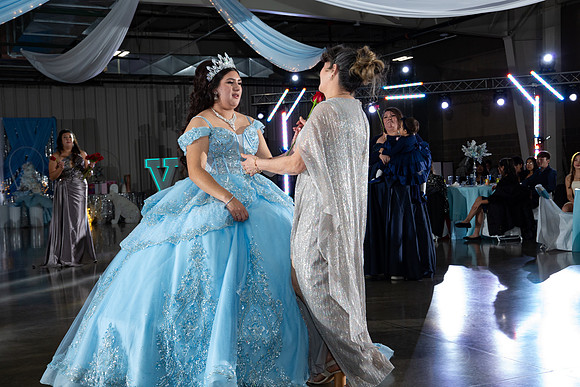 1089-Azaret Quince