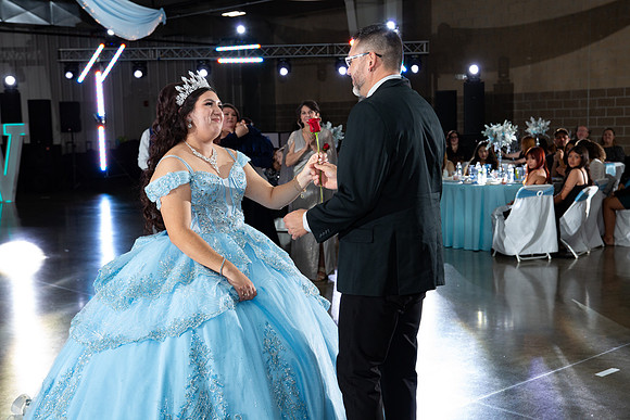 1095-Azaret Quince