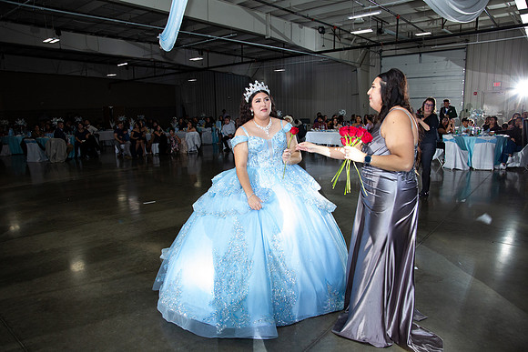 1099-Azaret Quince