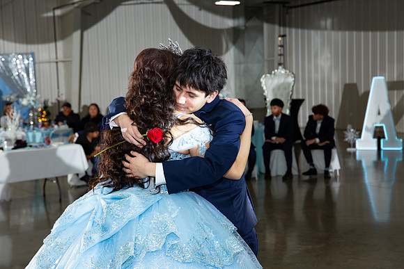 1111-Azaret Quince