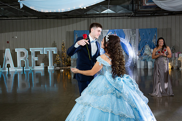 1112-Azaret Quince