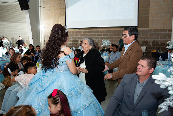 1113-Azaret Quince