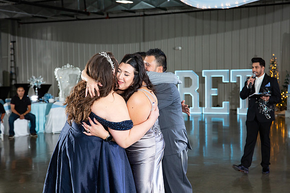 832-Azaret Quince