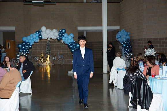 856-Azaret Quince