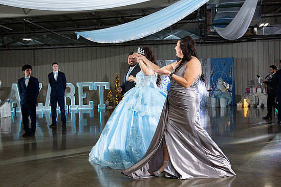 872-Azaret Quince