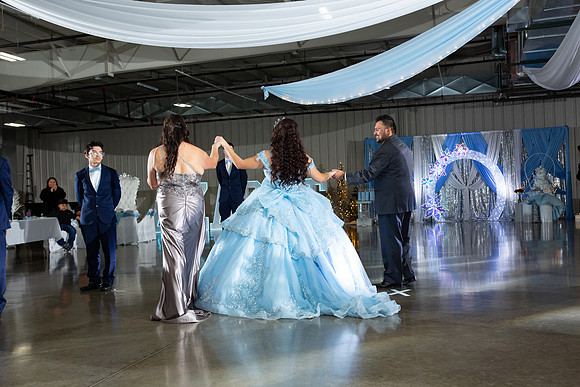 873-Azaret Quince