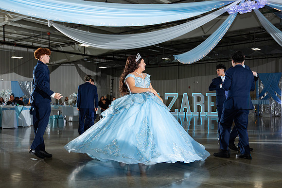 898-Azaret Quince