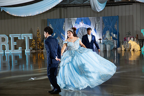 902-Azaret Quince