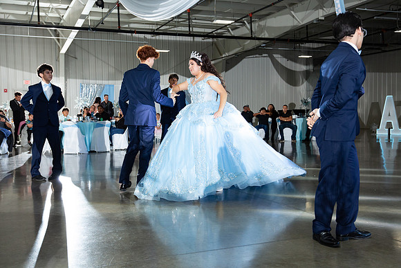 915-Azaret Quince