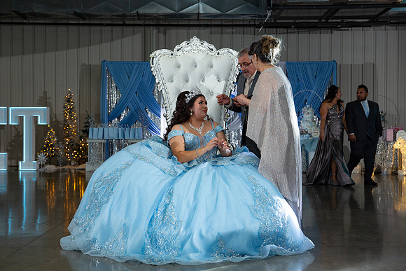 933-Azaret Quince