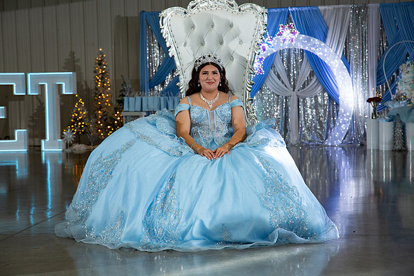 938-Azaret Quince