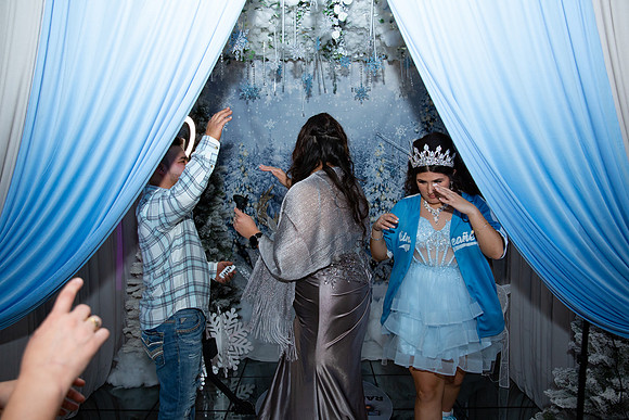 1394-Azaret Quince