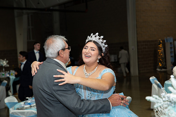 663-Azaret Quince