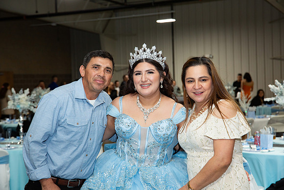687-Azaret Quince