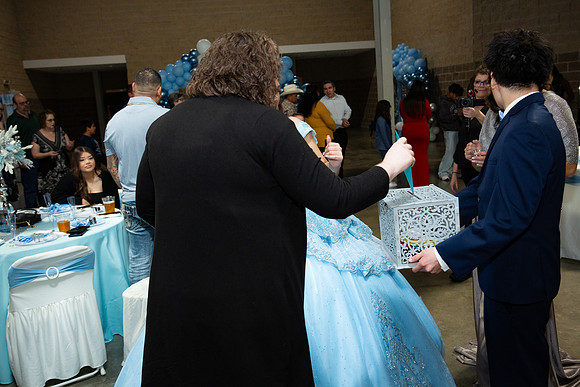 745-Azaret Quince