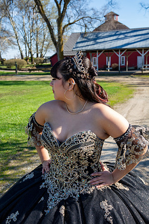349-Ianna Hernandez