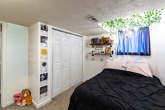 111-59412 CR 1-HDR