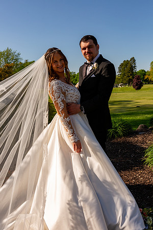 1053-DeMont_Lauren and Joseph Markiewicz