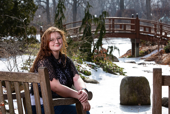 12-Lindsay Morris