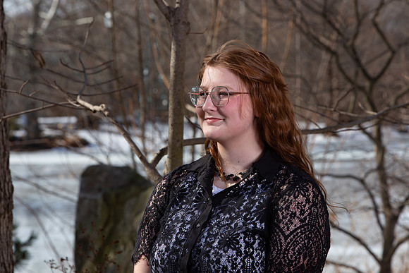 31-Lindsay Morris