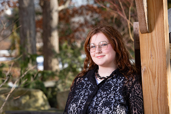 101-Lindsay Morris
