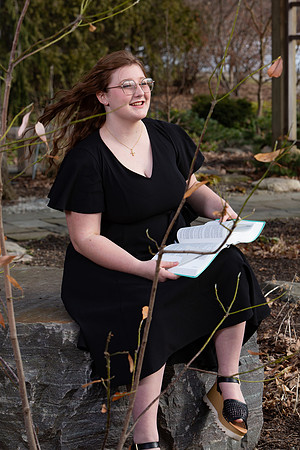 202-Lindsay Morris