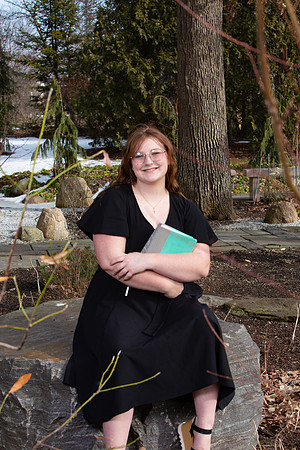 214-Lindsay Morris