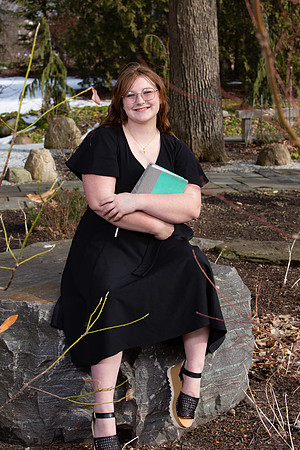 215-Lindsay Morris