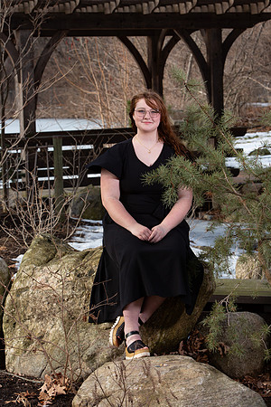 225-Lindsay Morris