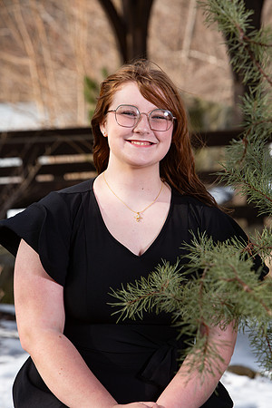 229-Lindsay Morris