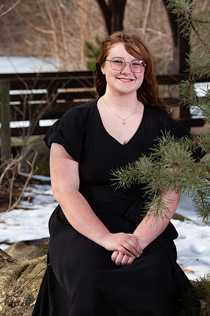 230-Lindsay Morris