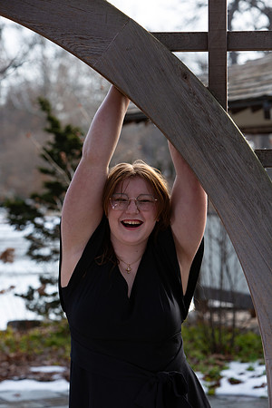 245-Lindsay Morris