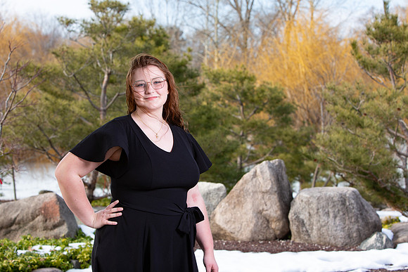 255-Lindsay Morris