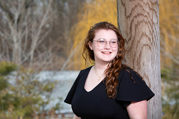 283-Lindsay Morris
