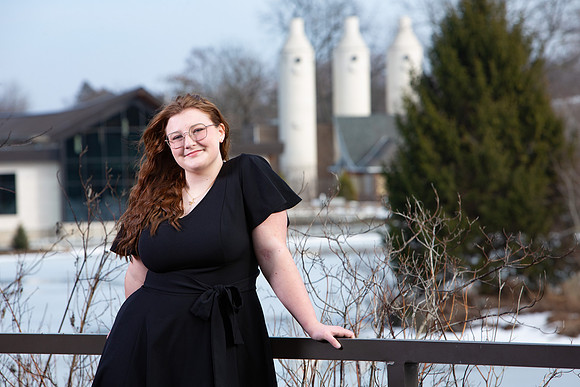 292-Lindsay Morris