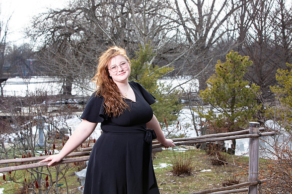 299-Lindsay Morris