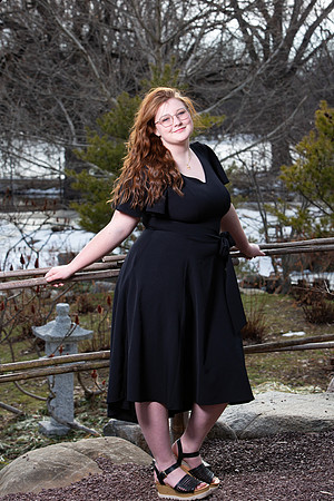 305-Lindsay Morris
