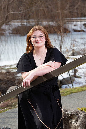 312-Lindsay Morris