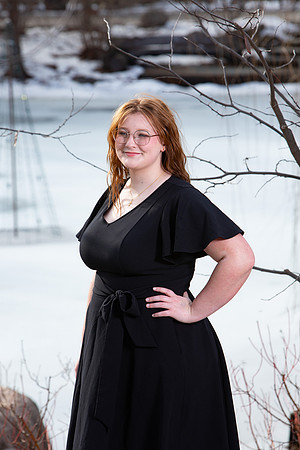 329-Lindsay Morris