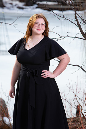 330-Lindsay Morris