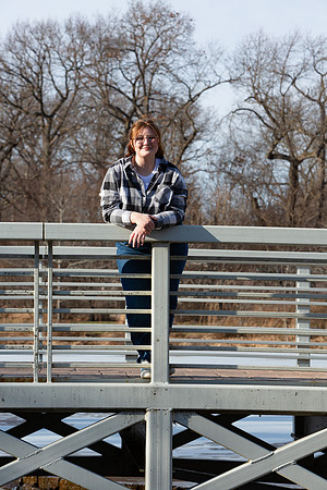 375-Lindsay Morris