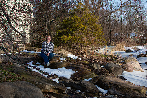 390-Lindsay Morris
