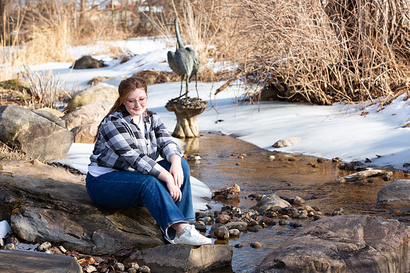 403-Lindsay Morris