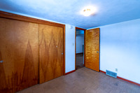 52-1916 E Hively-HDR