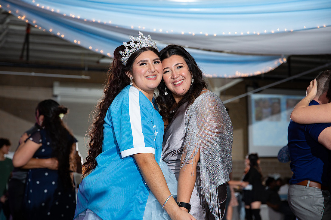 1488-Azaret Quince