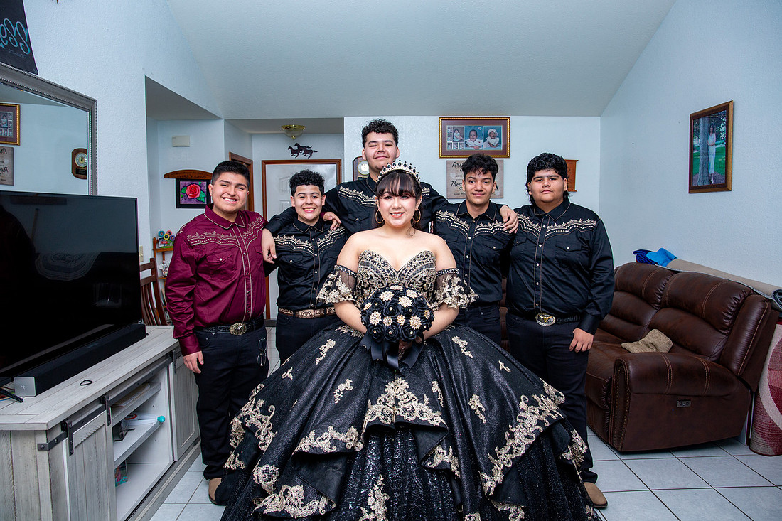 110-Ianna Hernandez